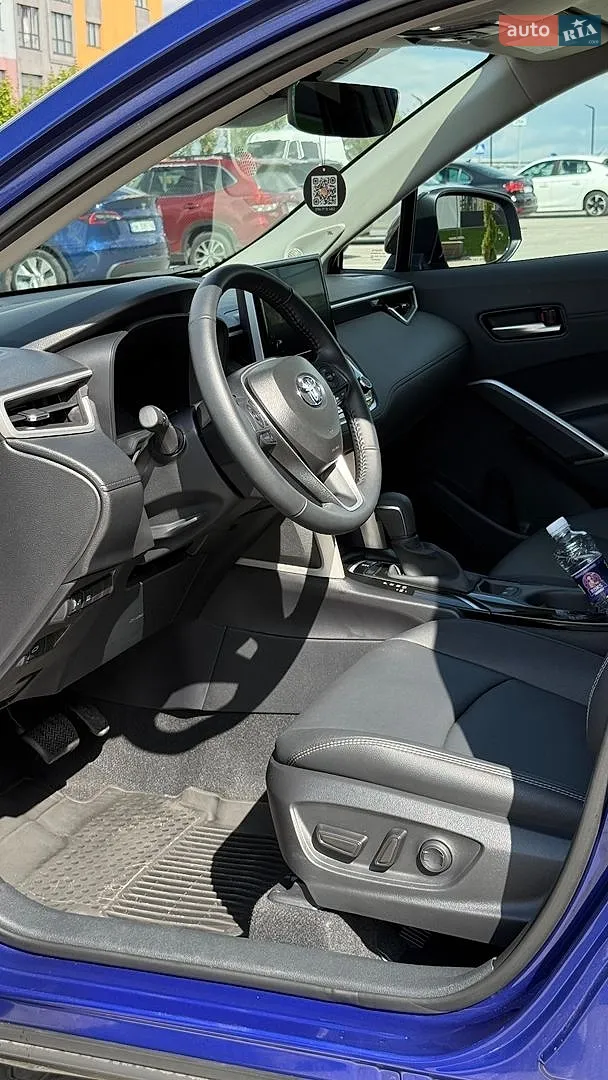 2025 Toyota Corolla Cross - мініатюра 18