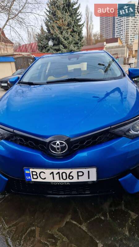Хэтчбек Toyota Corolla iM 2017 в Одессе