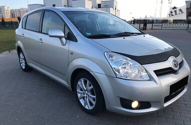 Універсал Toyota Corolla Verso 2008 в 