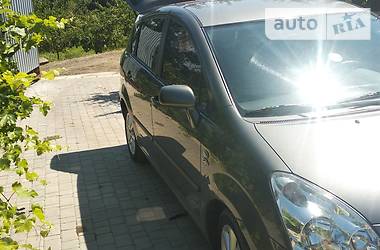 Мінівен Toyota Corolla Verso 2005 в 