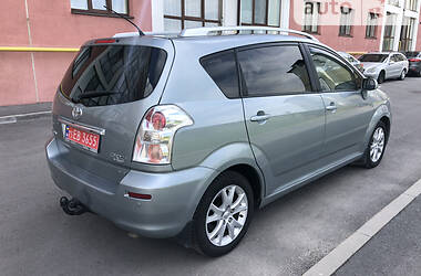 Минивэн Toyota Corolla Verso 2008 в Ровно