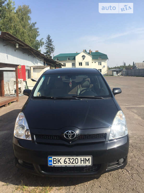Минивэн Toyota Corolla Verso 2006 в Ровно