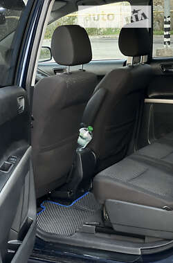Минивэн Toyota Corolla Verso 2006 в 
