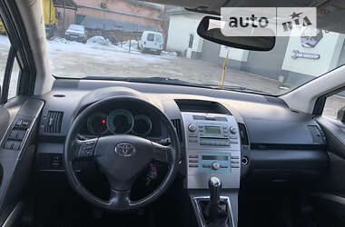 Минивэн Toyota Corolla Verso 2007 в Сваляве