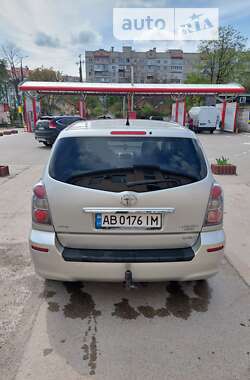 Мінівен Toyota Corolla Verso 2007 в 