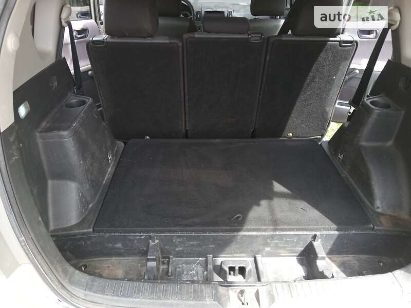 Мінівен Toyota Corolla Verso 2004 в Хоролі