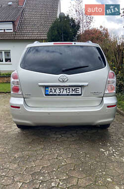 Минивэн Toyota Corolla Verso 2008 в Сарнах