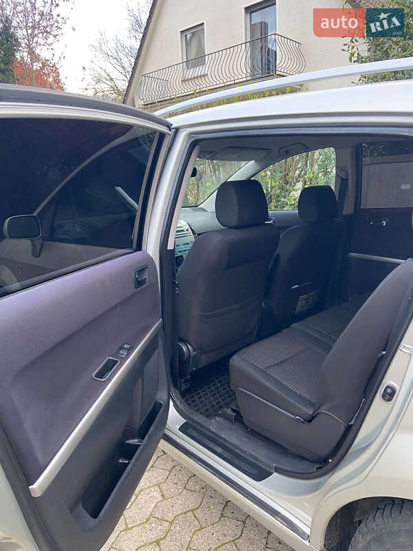 Минивэн Toyota Corolla Verso 2008 в Сарнах