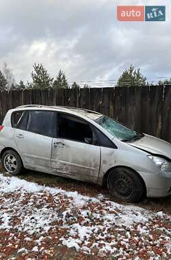 Минивэн Toyota Corolla Verso 2003 в 