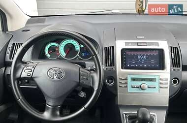 Мінівен Toyota Corolla Verso 2006 в 