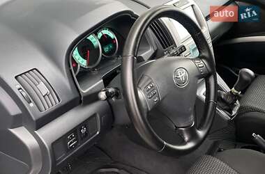 Мінівен Toyota Corolla Verso 2006 в 