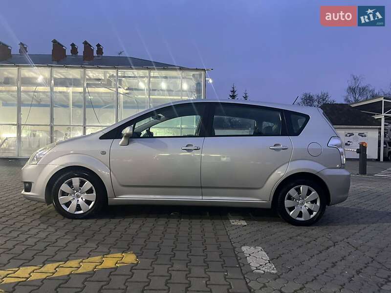 Минивэн Toyota Corolla Verso 2008 в Черновцах