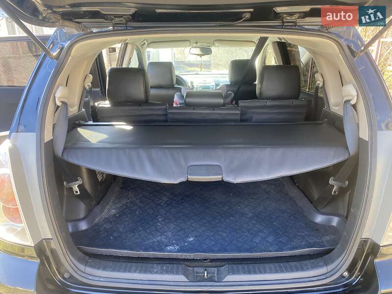 Мінівен Toyota Corolla Verso 2005 в Львові