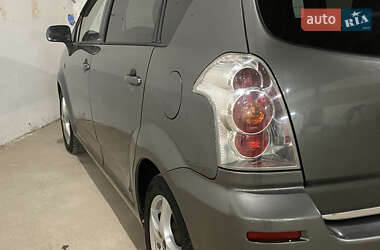 Мінівен Toyota Corolla Verso 2008 в 