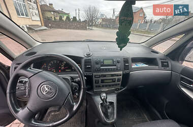 Мінівен Toyota Corolla Verso 2002 в 