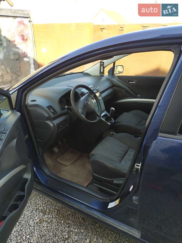 Минивэн Toyota Corolla Verso 2005 в Староконстантинове
