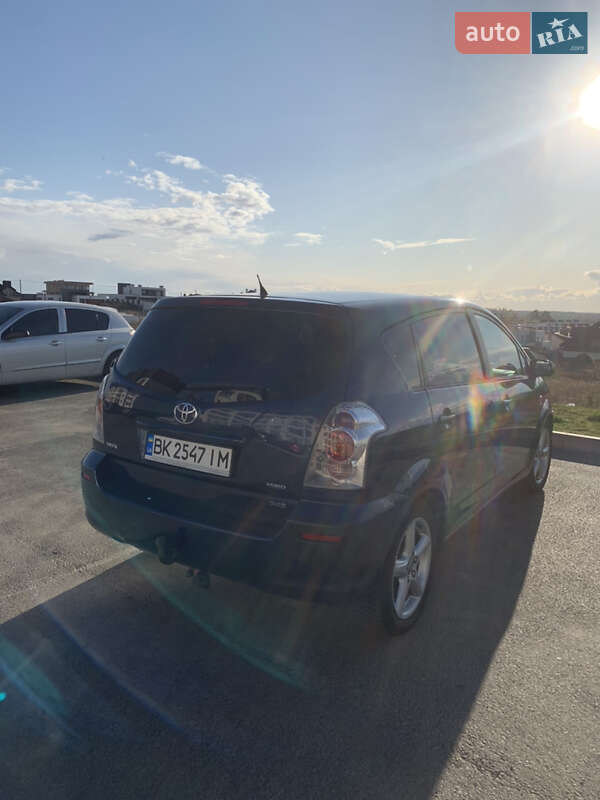 Мінівен Toyota Corolla Verso 2006 в Рівному