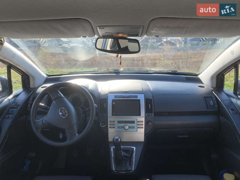 Мінівен Toyota Corolla Verso 2006 в Рівному