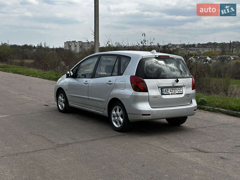 Минивэн Toyota Corolla Verso 2003 в Верхнеднепровске