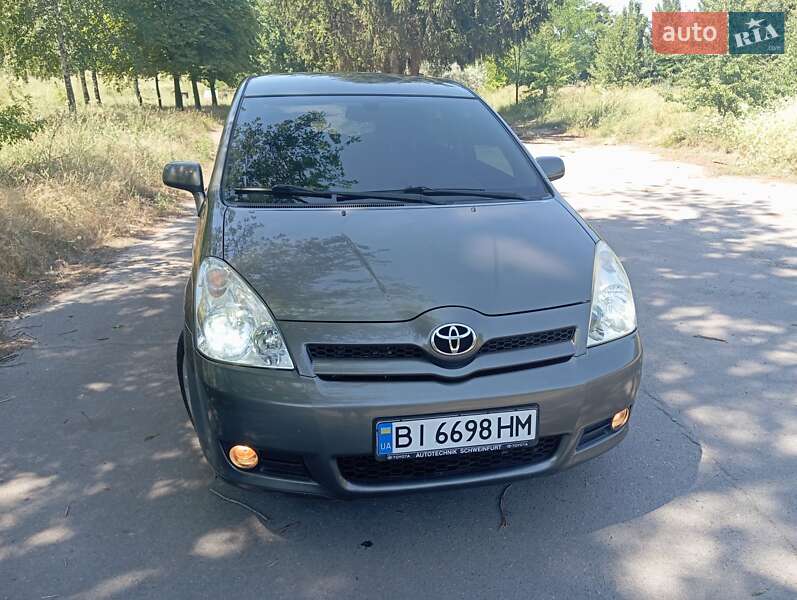 Мінівен Toyota Corolla Verso 2006 в Світловодську