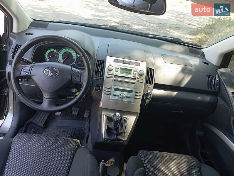 Мінівен Toyota Corolla Verso 2006 в Світловодську