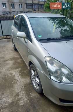 Минивэн Toyota Corolla Verso 2005 в Черновцах