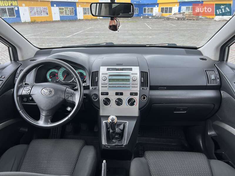 Минивэн Toyota Corolla Verso 2008 в Житомире