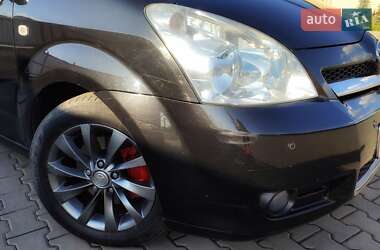 Мінівен Toyota Corolla Verso 2007 в 