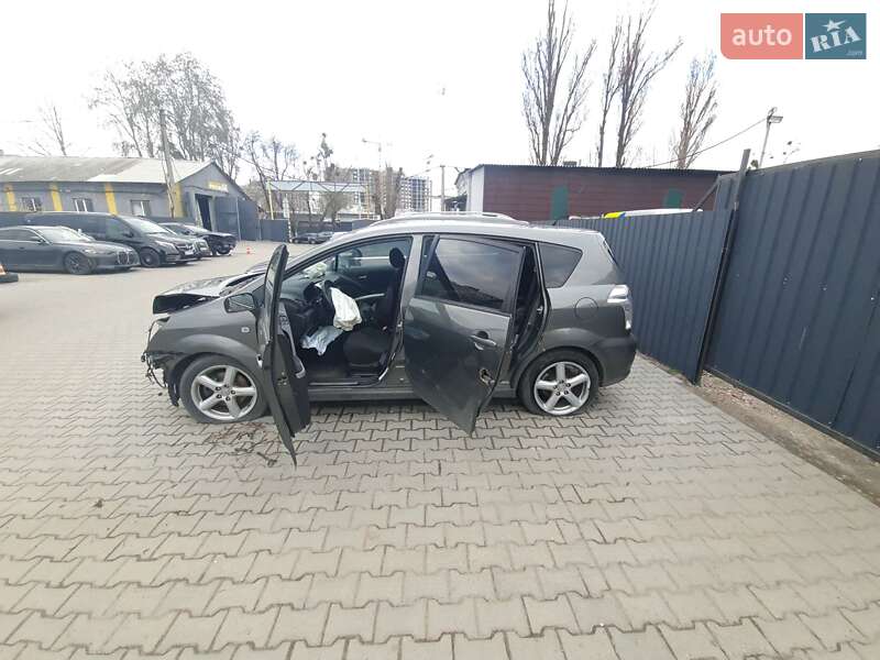 Мінівен Toyota Corolla Verso 2006 в Києві