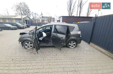 Мінівен Toyota Corolla Verso 2006 в 