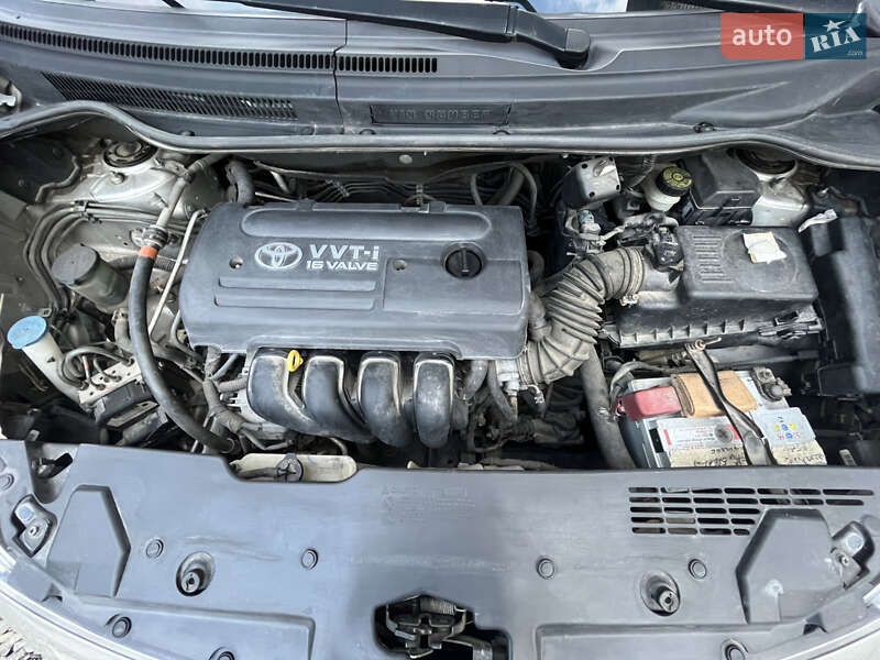 Минивэн Toyota Corolla Verso 2007 в Виннице