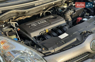 Мінівен Toyota Corolla Verso 2007 в 