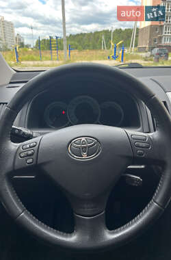 Мінівен Toyota Corolla Verso 2007 в 