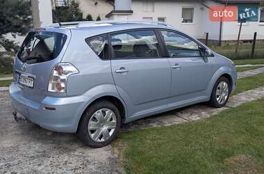Минивэн Toyota Corolla Verso 2007 в 