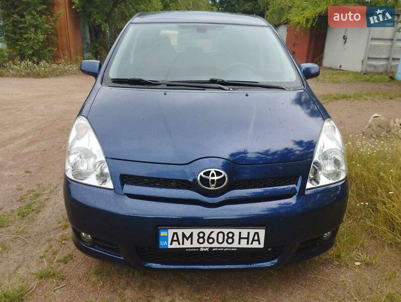 Мінівен Toyota Corolla Verso 2007 в 