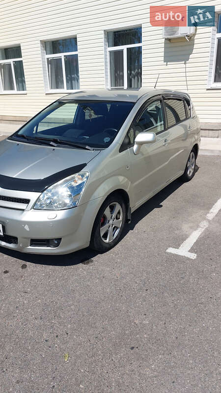 Мінівен Toyota Corolla Verso 2006 в Світловодську