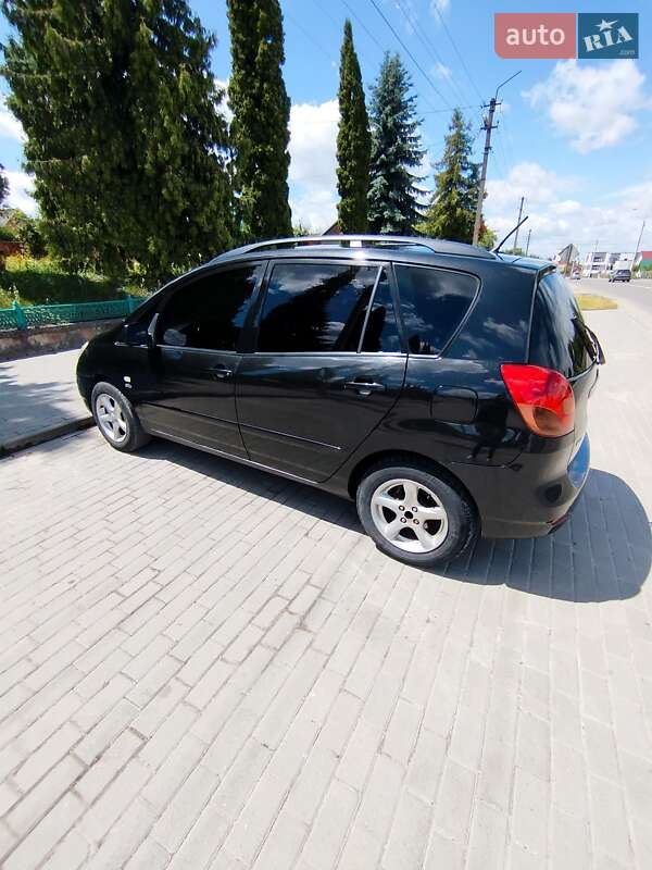 Мінівен Toyota Corolla Verso 2003 в Кременці