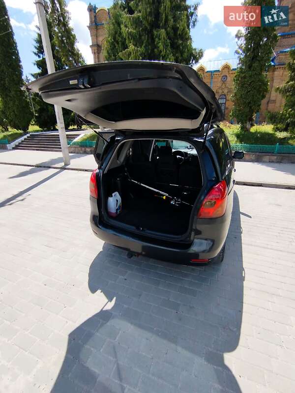 Мінівен Toyota Corolla Verso 2003 в Кременці