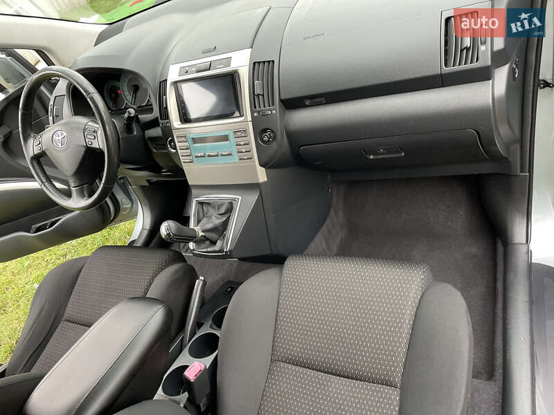 Минивэн Toyota Corolla Verso 2009 в Староконстантинове фото 29 Минивэн Toyota Corolla Verso 2009 в Староконстантинове