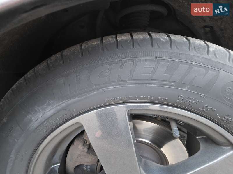 Мінівен Toyota Corolla Verso 2008 в Кривому Розі