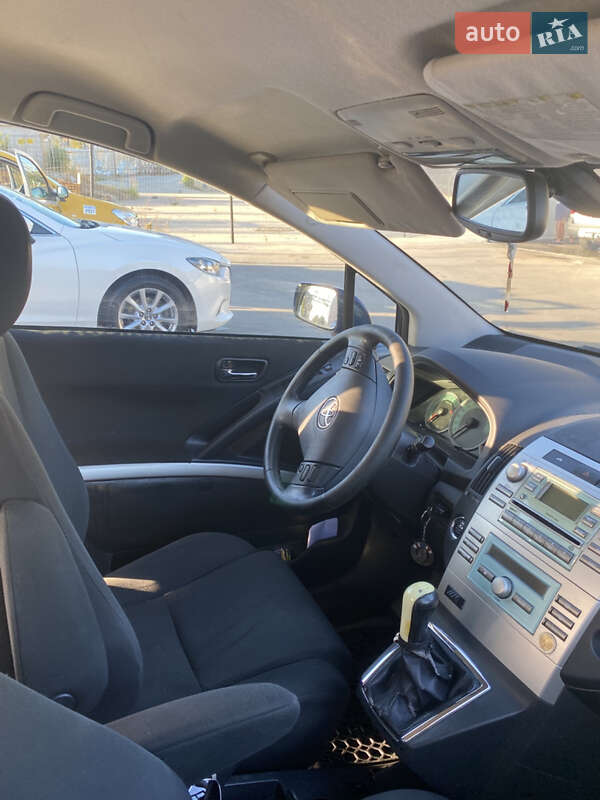 Минивэн Toyota Corolla Verso 2005 в Ананьеве фото 9 Минивэн Toyota Corolla Verso 2005 в Ананьеве
