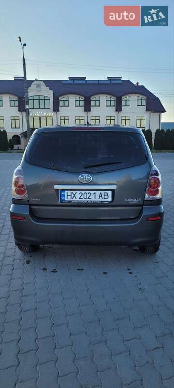 Минивэн Toyota Corolla Verso 2005 в Дунаевцах