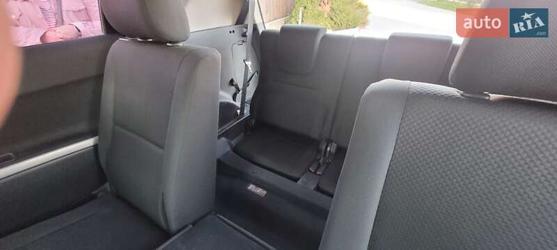 Минивэн Toyota Corolla Verso 2005 в Дунаевцах