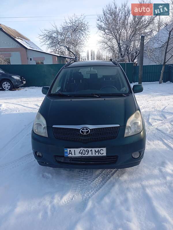 Минивэн Toyota Corolla Verso 2003 в Киеве
