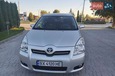 Минивэн Toyota Corolla Verso 2008 в Дунаевцах