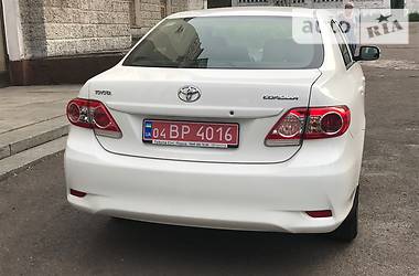 Седан Toyota Corolla 2013 в Каменском