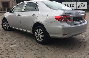 Седан Toyota Corolla 2012 в Тернополе