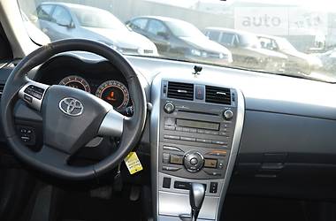 Седан Toyota Corolla 2013 в Киеве