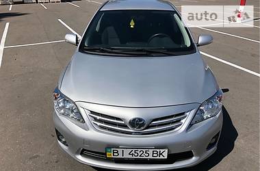 Седан Toyota Corolla 2011 в Кременчуці