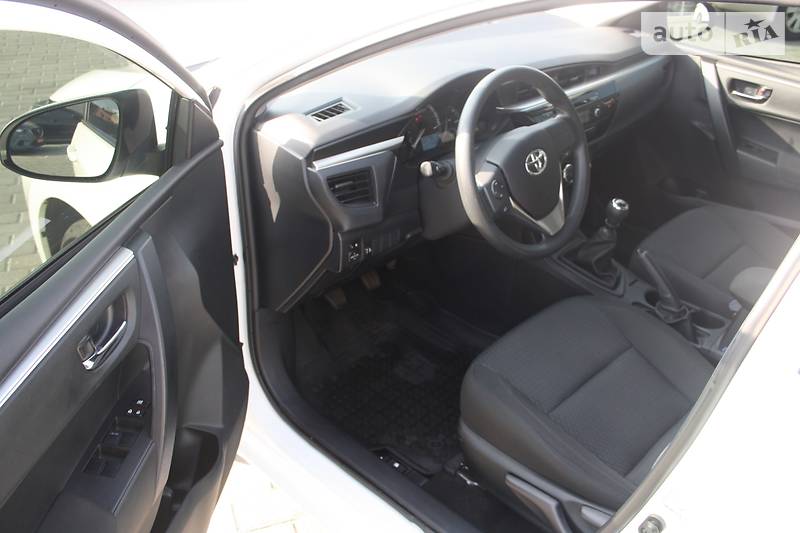 Toyota Corolla  2013